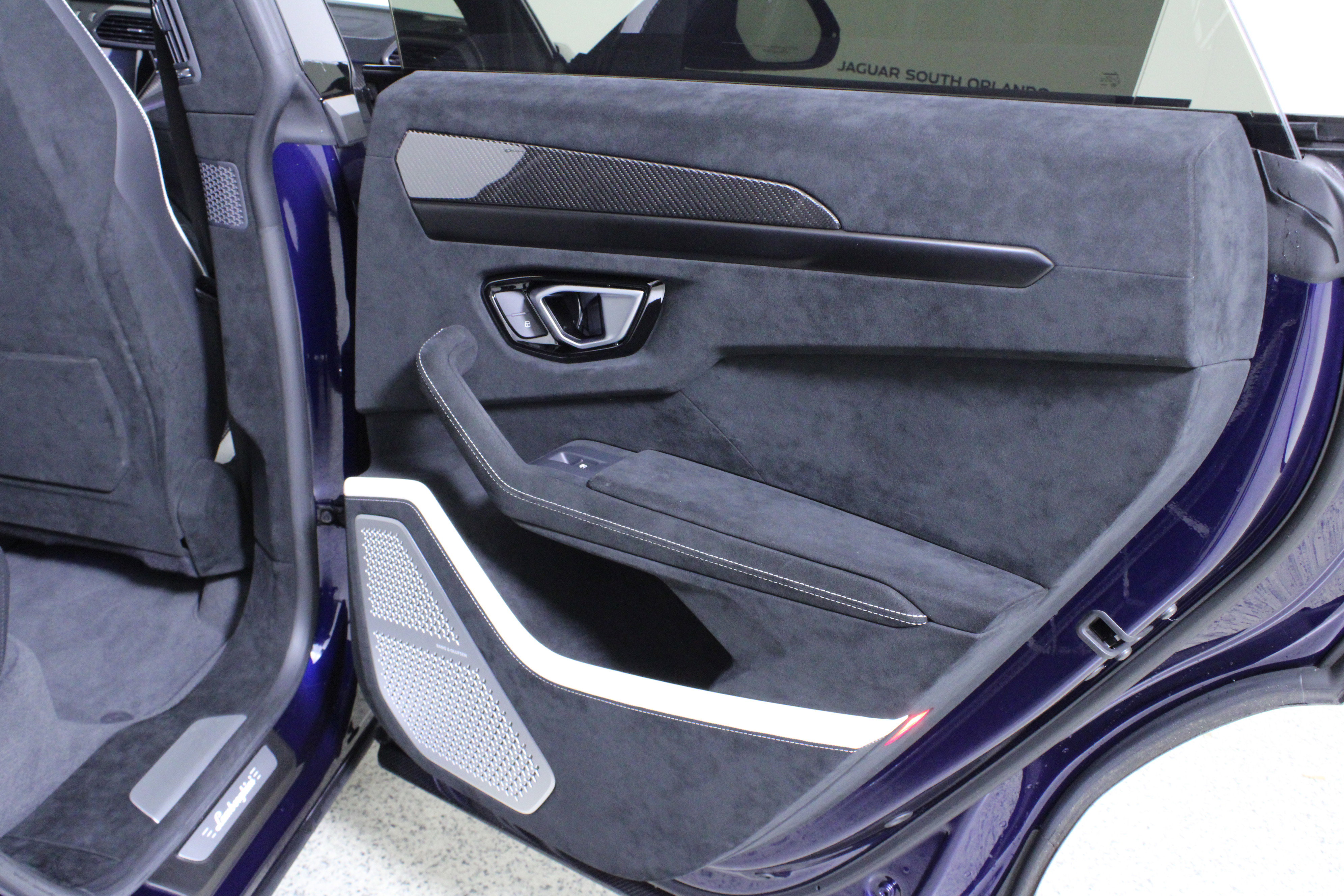 Used 2024 Lamborghini Urus Performante image 25