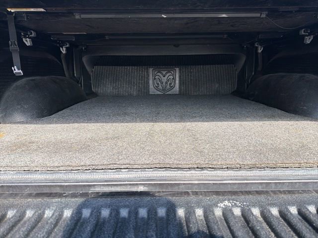 Used 2017 RAM 1500 Express image 12