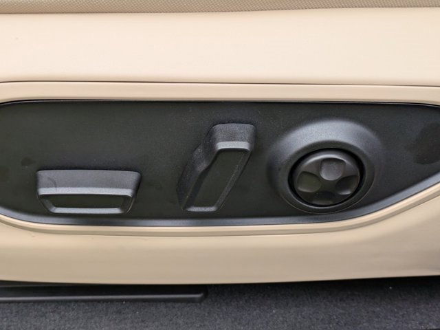 New 2025 Jeep Grand Cherokee L Limited image 18