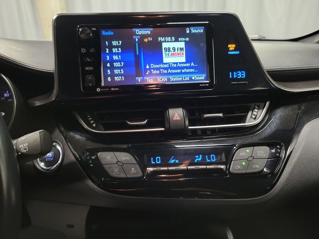 Used 2018 Toyota C-HR XLE FWD image 17