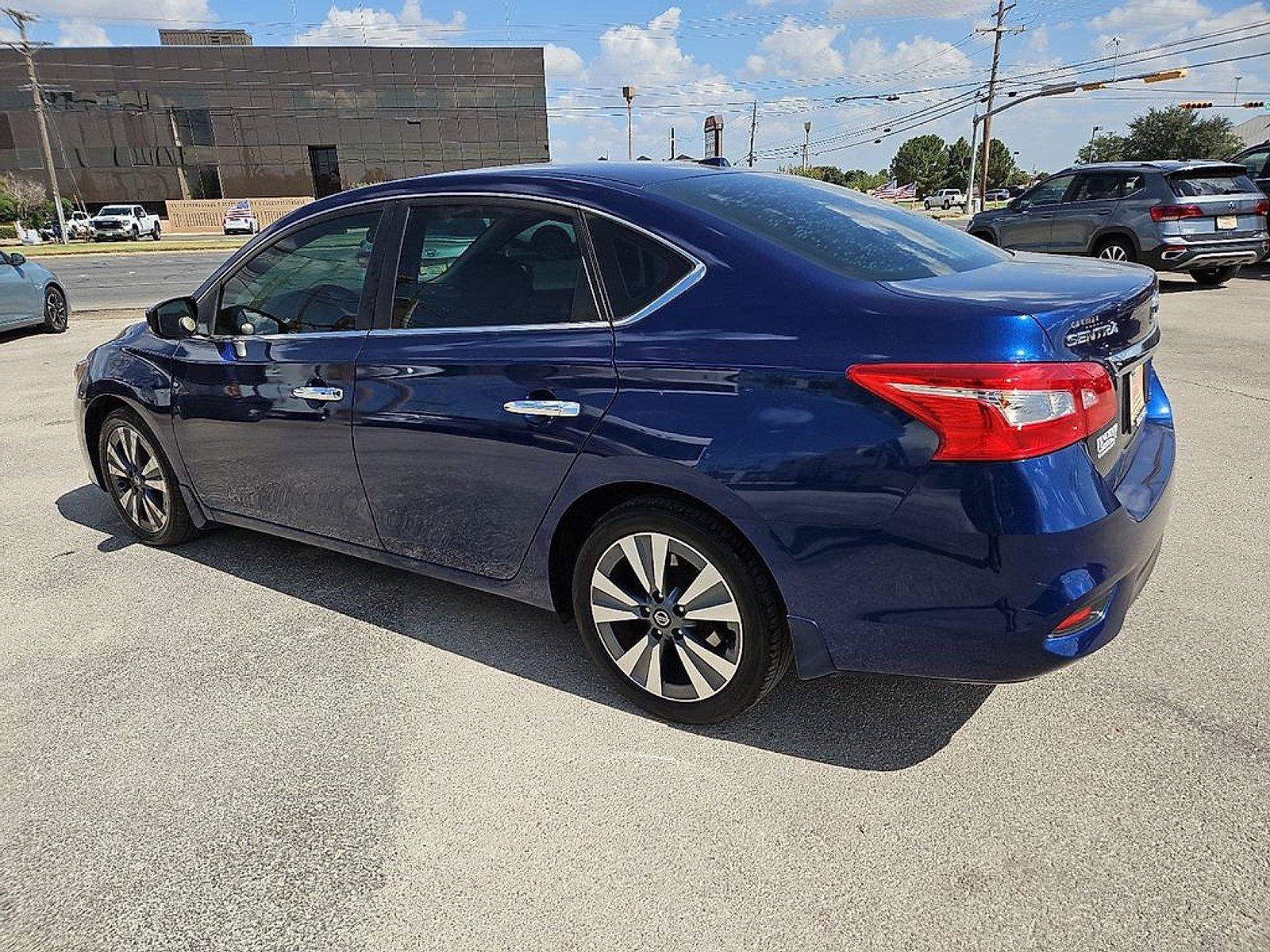 Used 2019 Nissan Sentra SV w/ Special Edition Package FWD image 4
