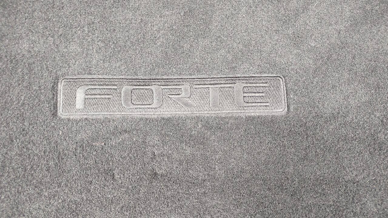 Used 2021 Kia Forte EX FWD image 32