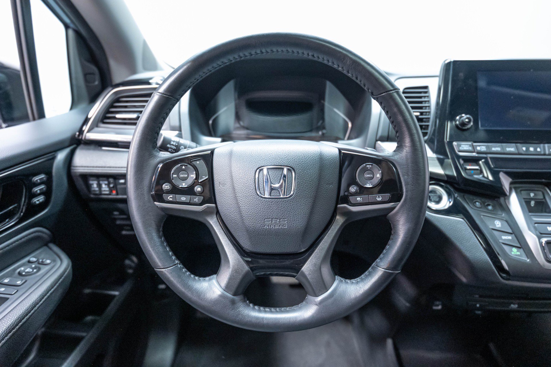 Used 2024 Honda Odyssey Elite image 34