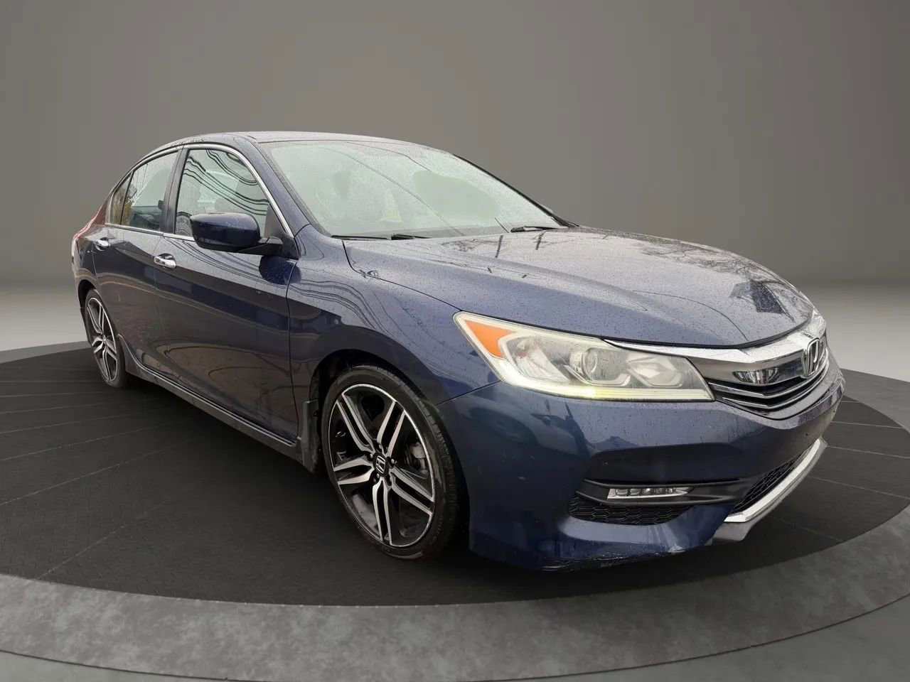 Used 2016 Honda Accord Sport image 3