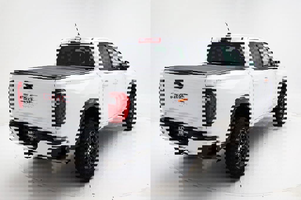 Used 2024 GMC Canyon Elevation w/ Trailering Package image 10