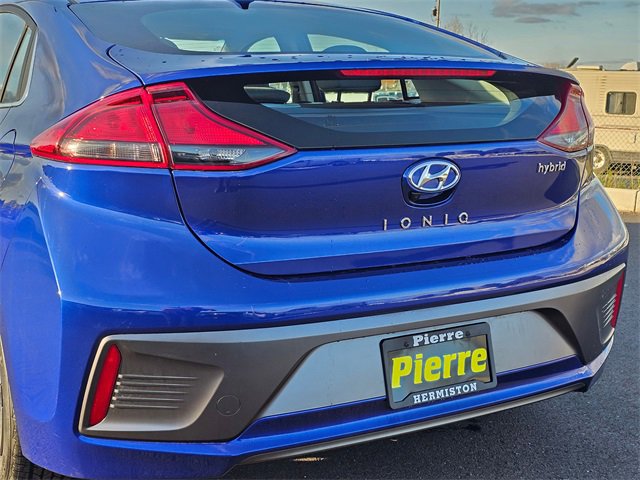 Used 2022 Hyundai Ioniq SE image 7