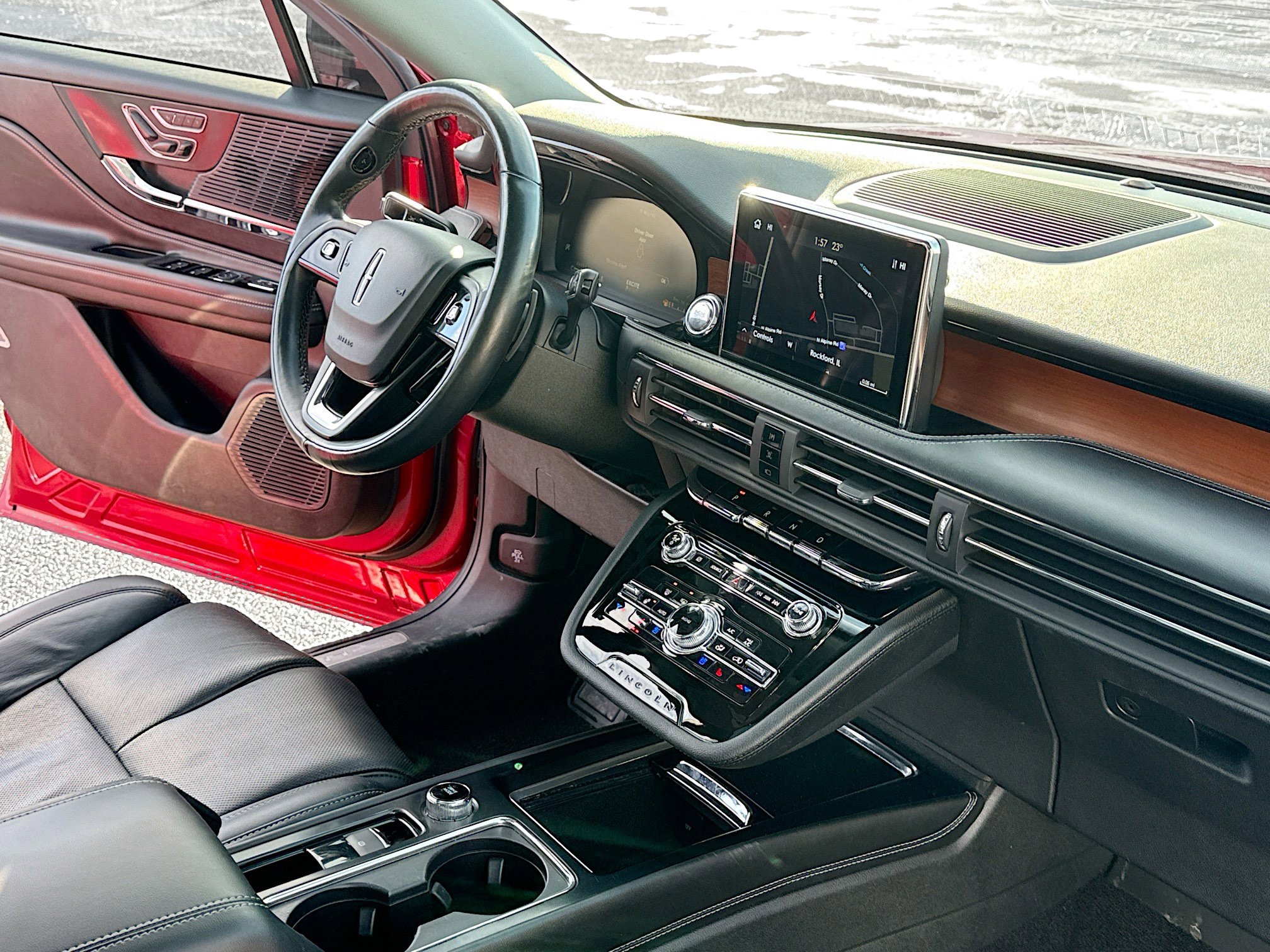 Used 2022 Lincoln Corsair Reserve w/ Equipment Group 201A image 5