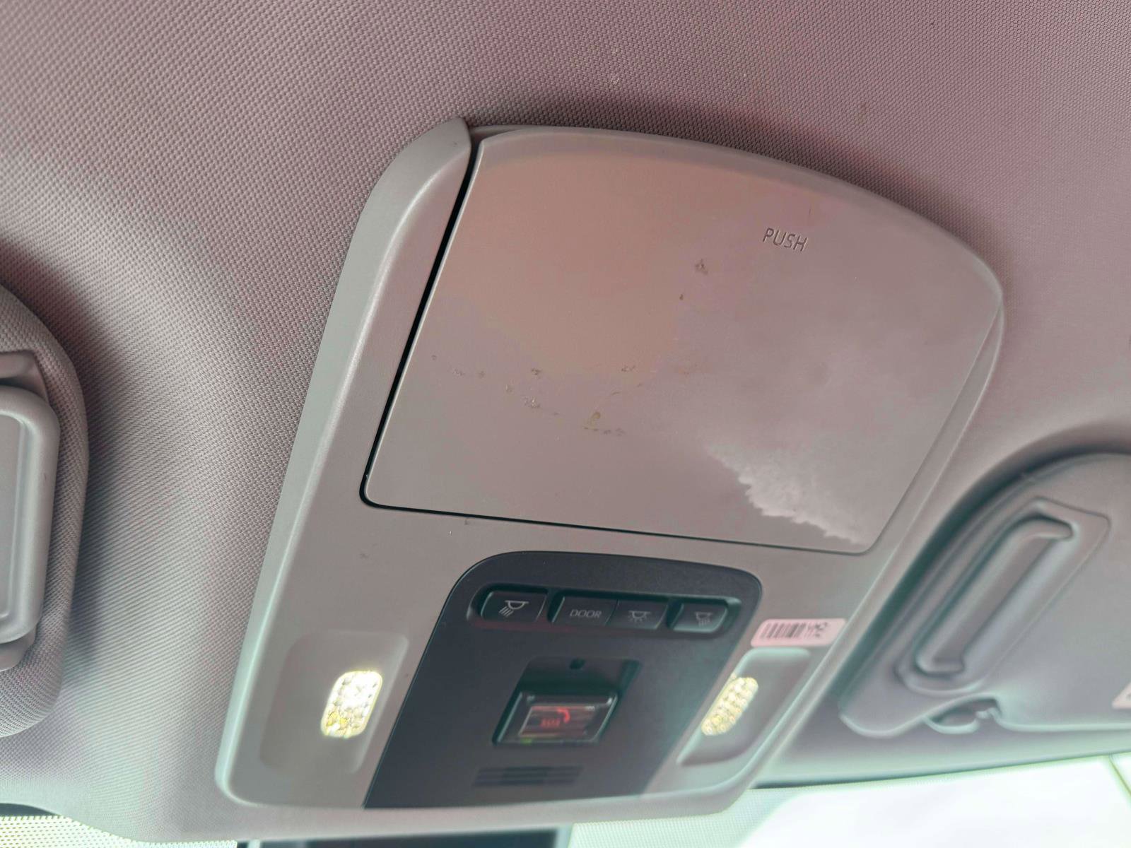 Used 2023 Toyota Camry XSE image 28