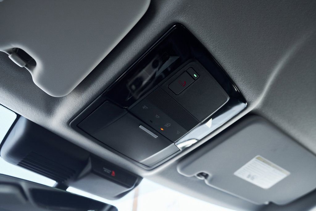 Used 2025 Mitsubishi Outlander SE image 53