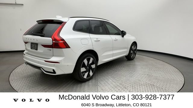 Certified 2025 Volvo XC60 T8 Plus w/ Protection Package Premier AWD/4WD image 8