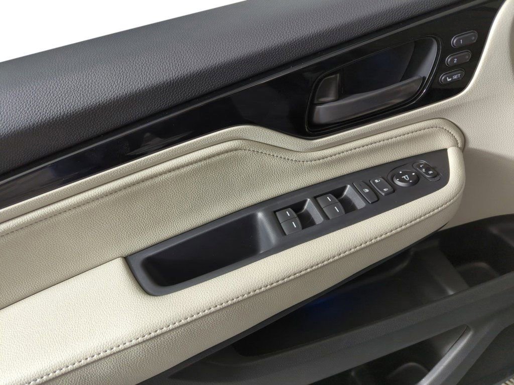 New 2026 Honda Odyssey Touring image 12