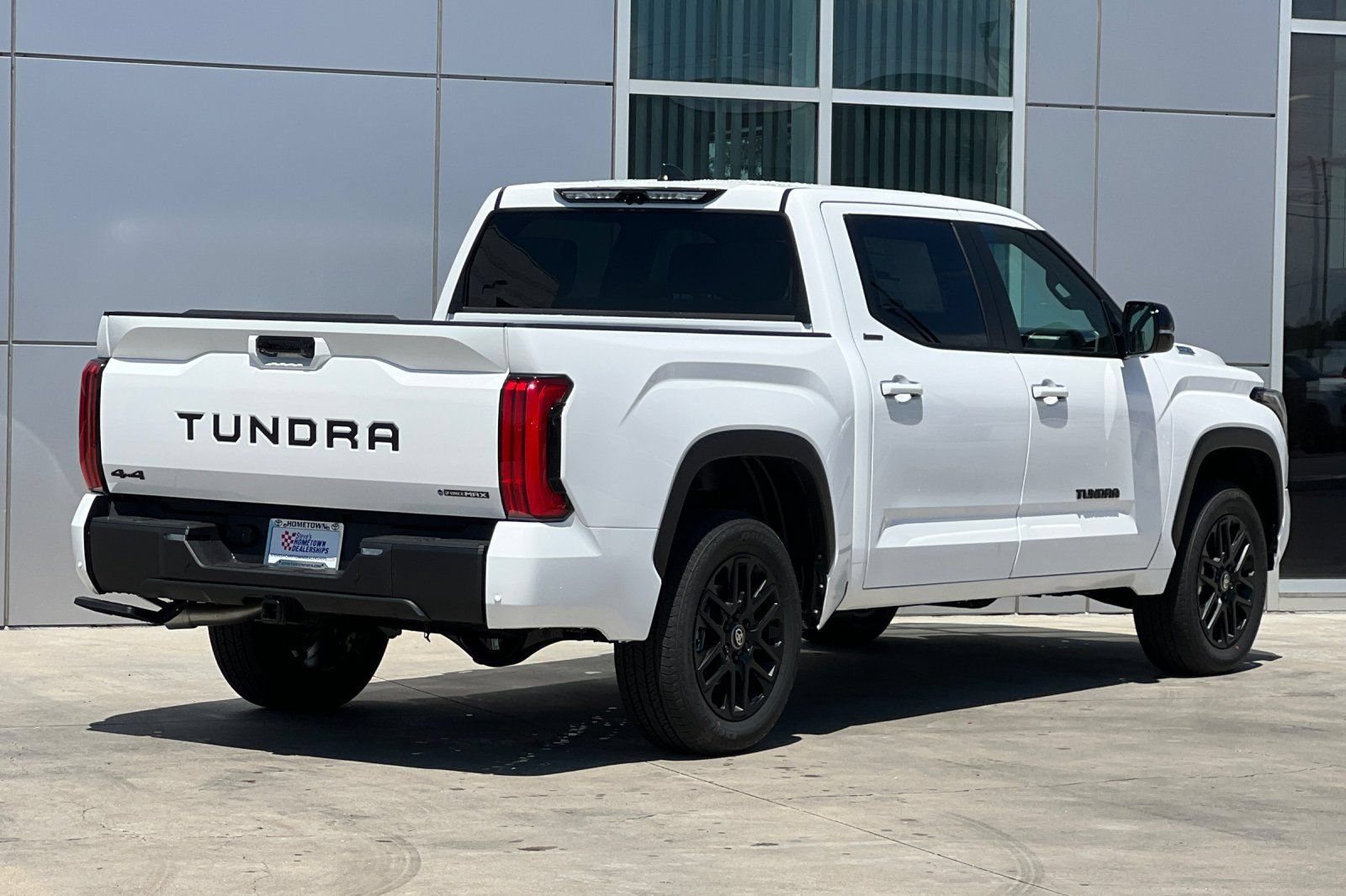 New 2026 Toyota Tundra Limited w/ Limited PVM Package AWD/4WD image 4
