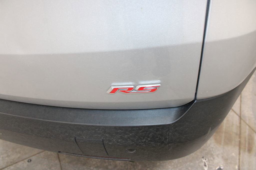 Used 2021 Chevrolet Traverse RS image 12