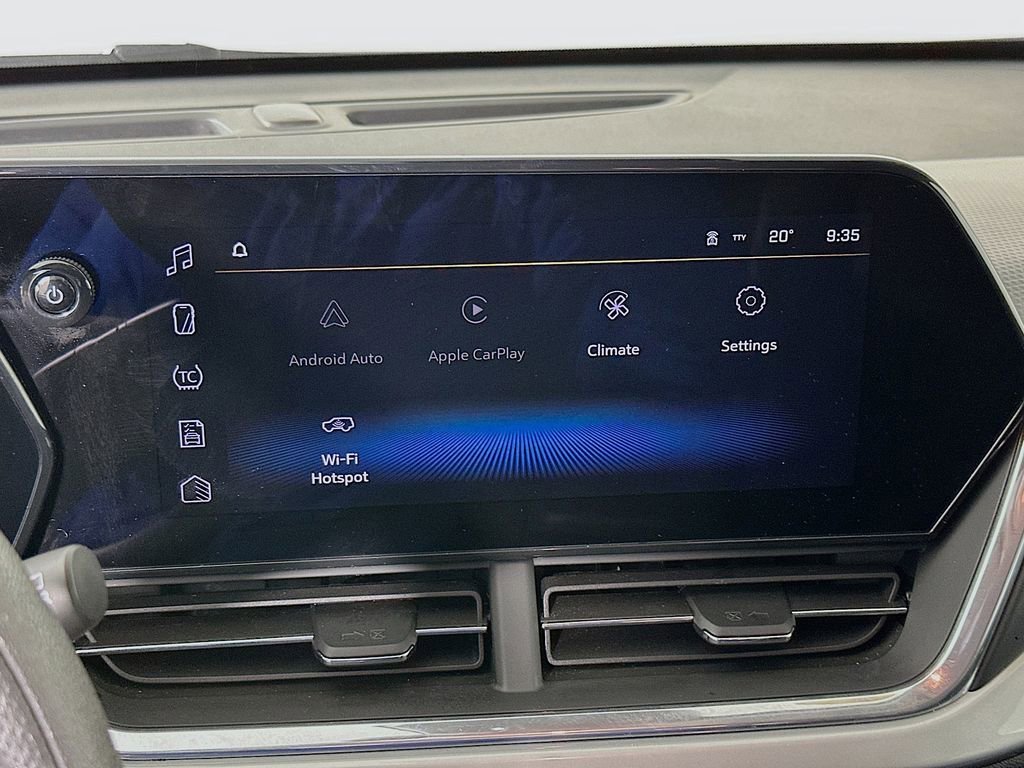 Used 2025 Chevrolet Trax LT image 20