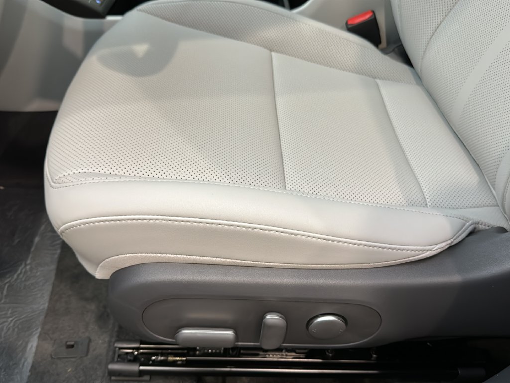 New 2027 Hyundai Kona Limited AWD/4WD image 12