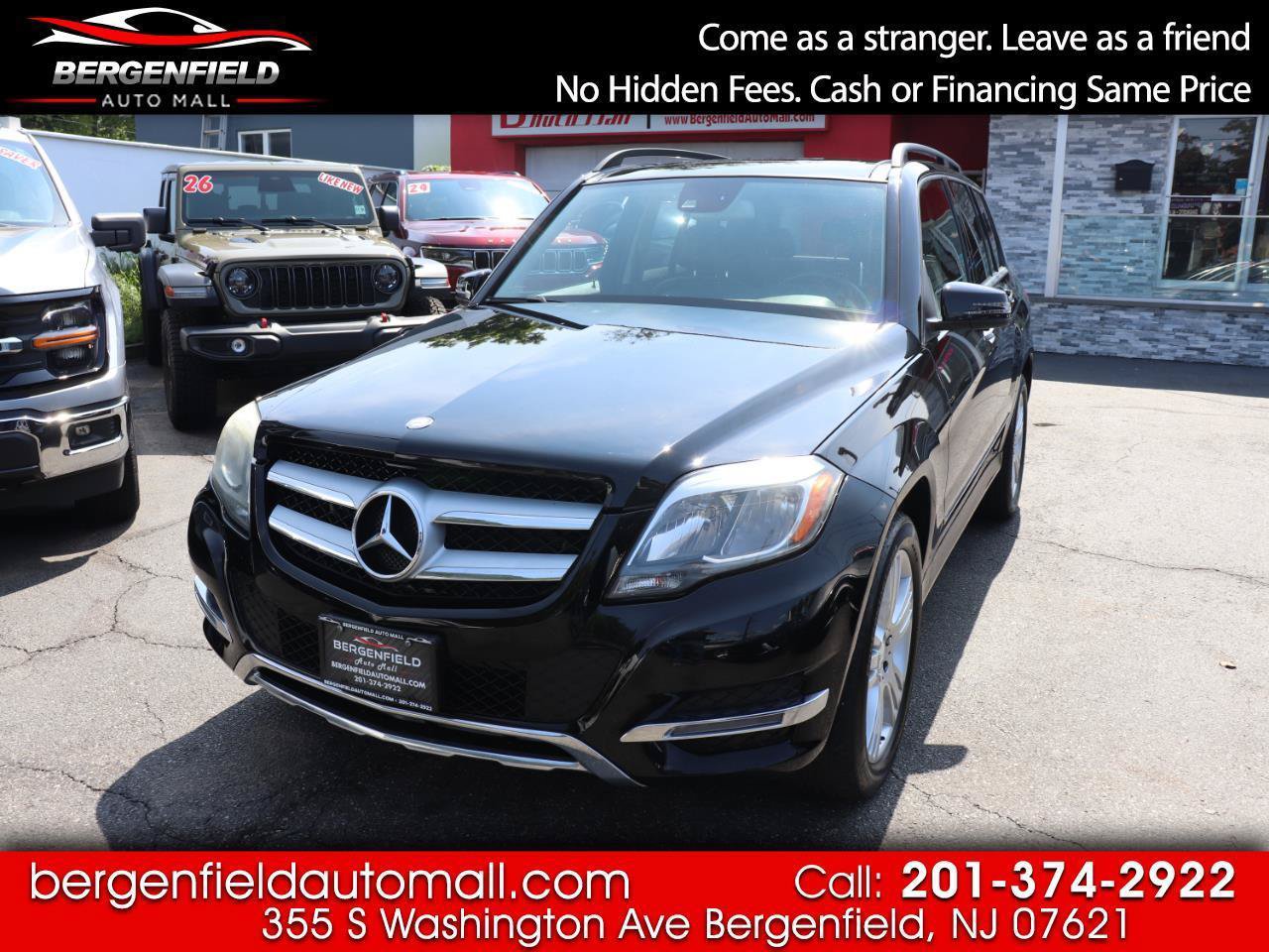 Used 2015 Mercedes-Benz GLK 350 4MATIC image 1