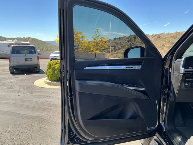 Used 2025 Cadillac Escalade Sport w/ LPO, ONYX Package AWD/4WD image 18