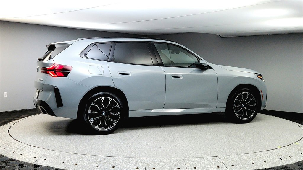 Used 2025 BMW X3 xDrive30i w/ Premium Package image 7