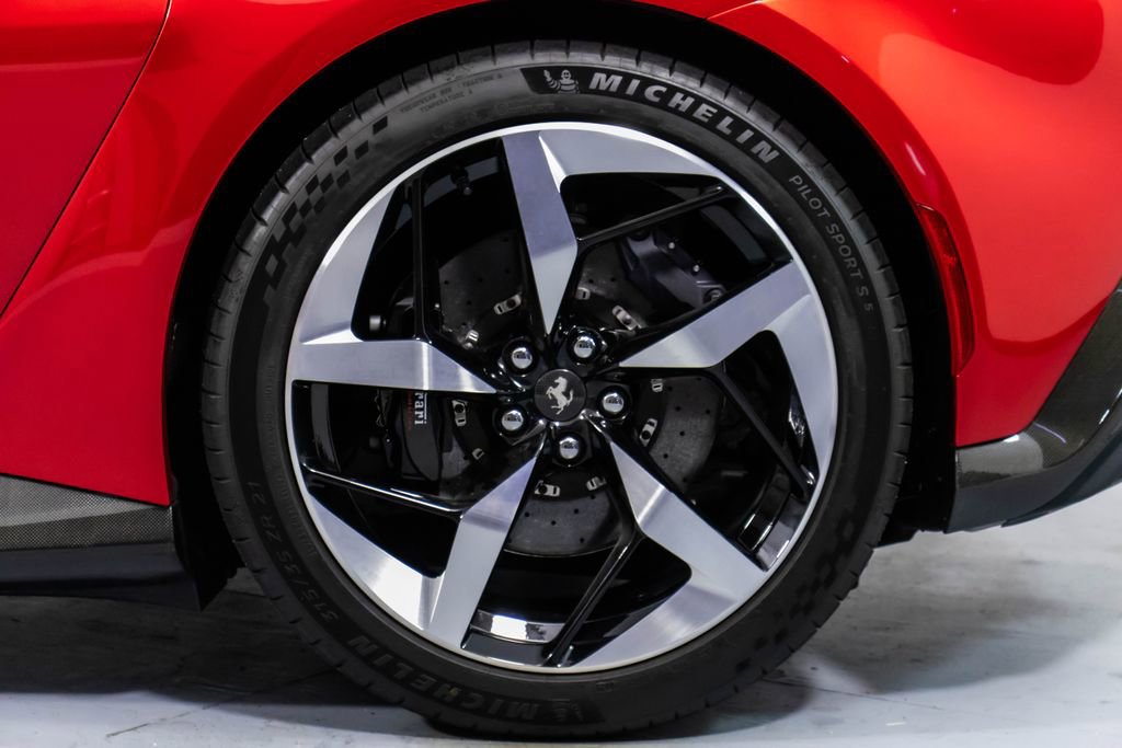 Certified 2025 Ferrari 12Cilindri image 61