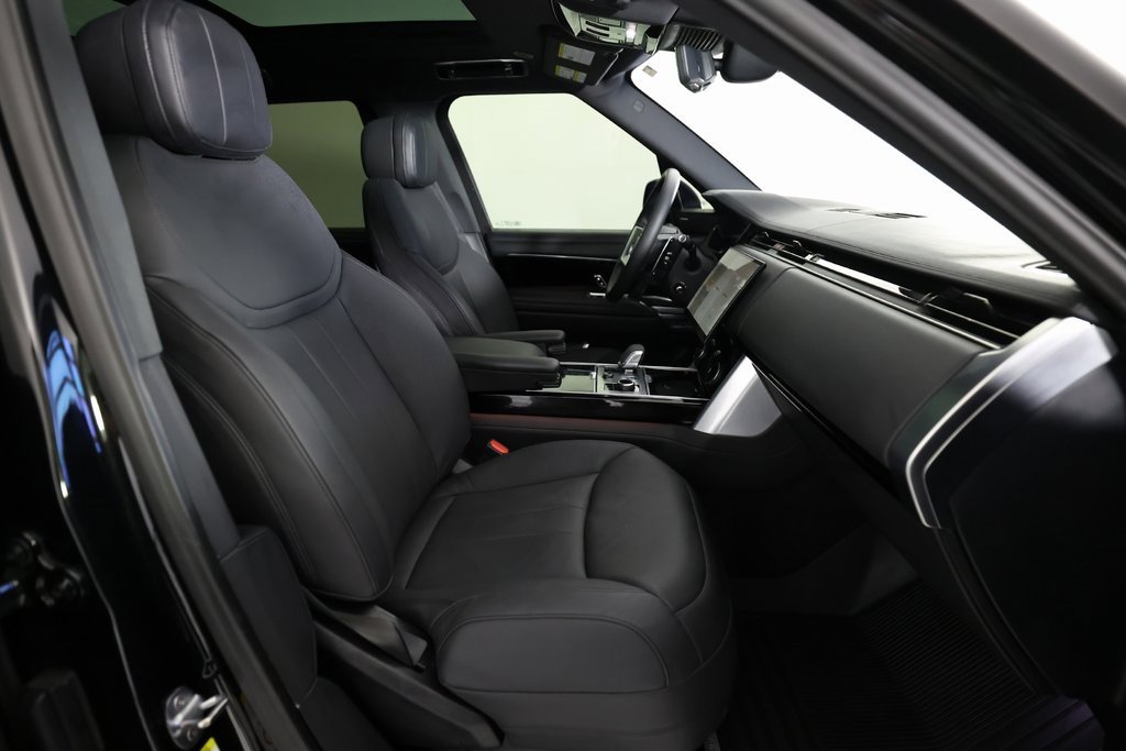 Used 2023 Land Rover Range Rover SE image 10