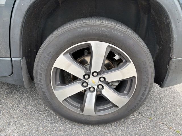 Used 2021 Chevrolet Traverse LT w/ LT Premium Package FWD image 6