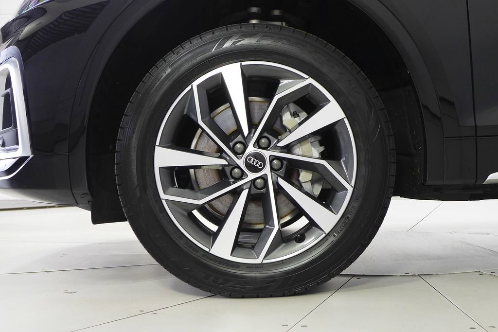 Used 2023 Audi Q5 2.0T Premium Plus w/ Premium Plus Package AWD/4WD image 5