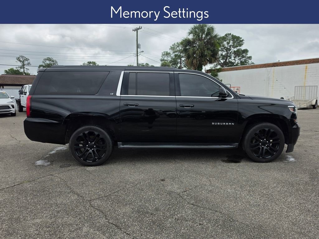 Used 2016 Chevrolet Suburban LT RWD image 11