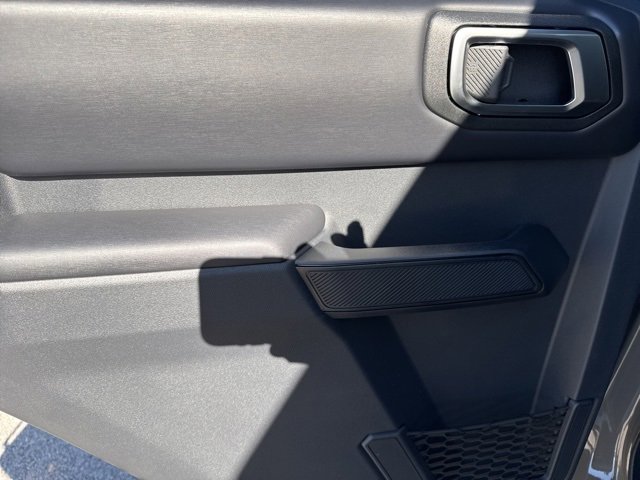 New 2025 Ford Bronco Outer Banks w/ Black Appearance Package image 30