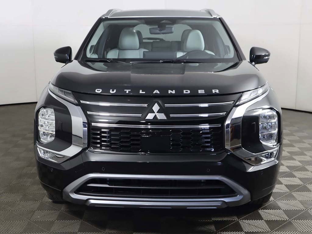 New 2025 Mitsubishi Outlander AWD image 17