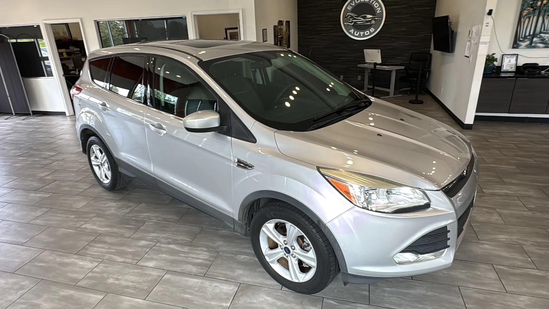 Used 2015 Ford Escape SE FWD image 6
