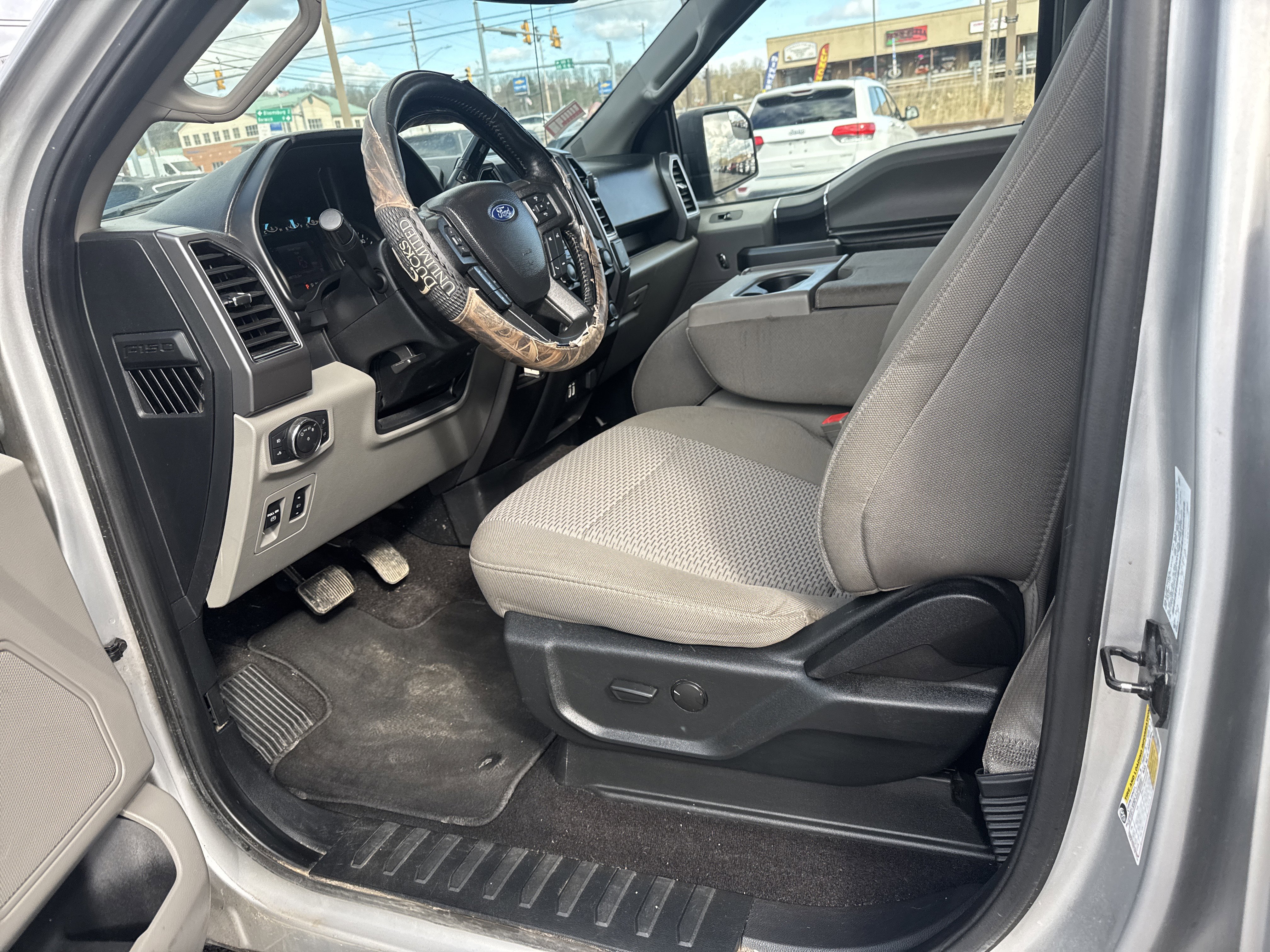 Used 2019 Ford F150 XLT w/ Equipment Group 301A Mid image 12