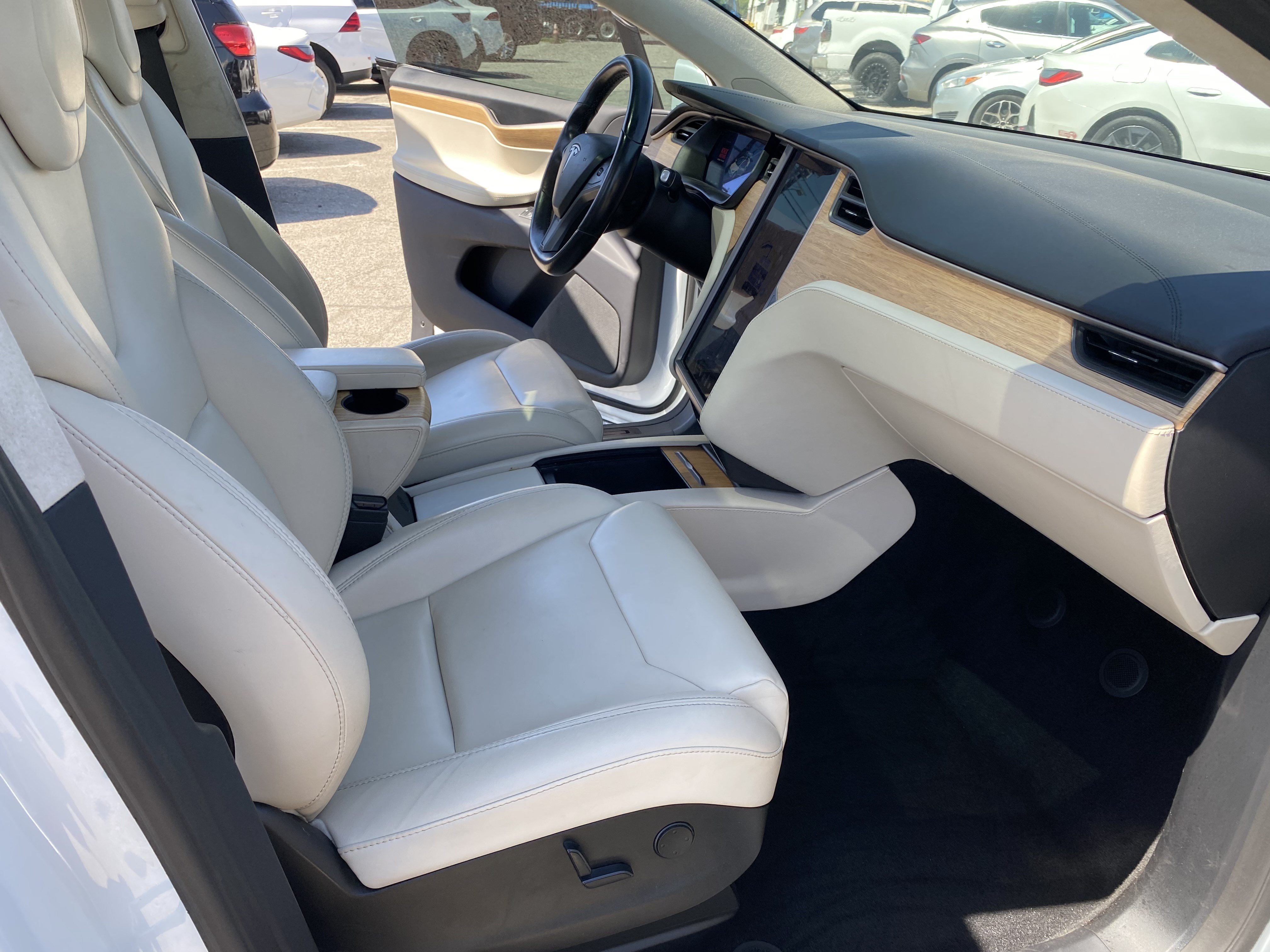 Used 2018 Tesla Model X 100D AWD/4WD image 22