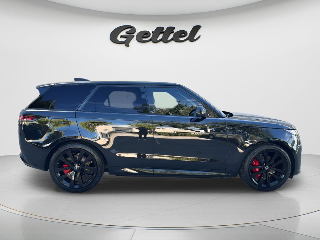 Used 2023 Land Rover Range Rover Sport SE Dynamic AWD/4WD image 4