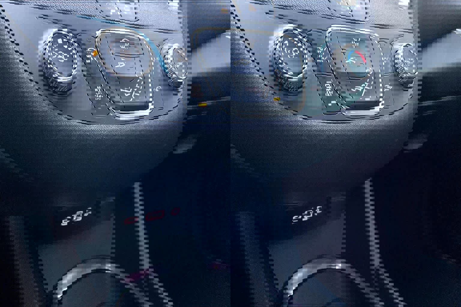 Used 2021 Chevrolet Malibu LS image 32