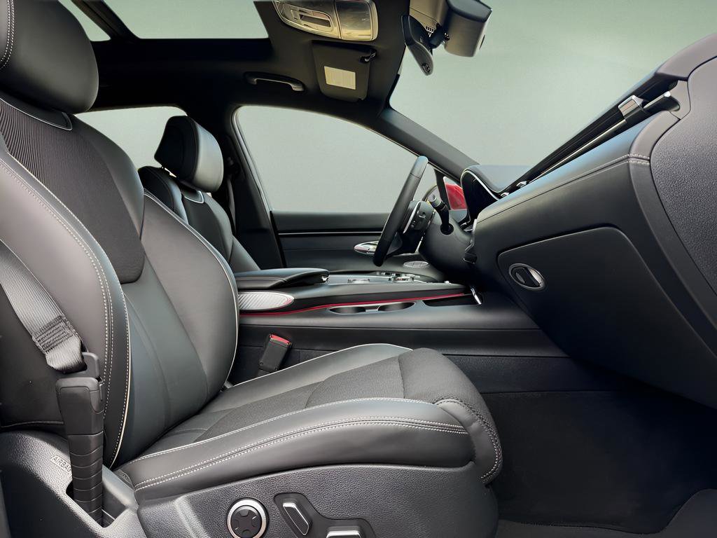 Used 2024 Genesis GV70 3.5T Sport image 16