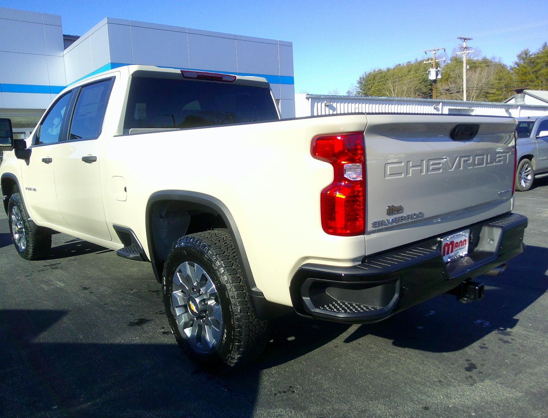 New 2026 Chevrolet Silverado 2500 Custom w/ Custom Value Package AWD/4WD image 3