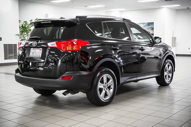 Used 2015 Toyota RAV4 XLE image 6