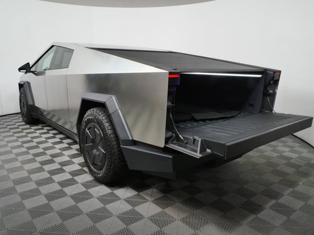 Used 2025 Tesla Cybertruck AWD Crew Cab image 35