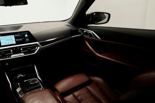 Used 2021 BMW 430i Convertible image 16