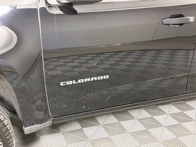 Used 2021 Chevrolet Colorado Z71 AWD/4WD image 15