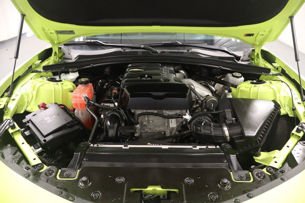 Used 2019 Chevrolet Camaro LT RWD image 21