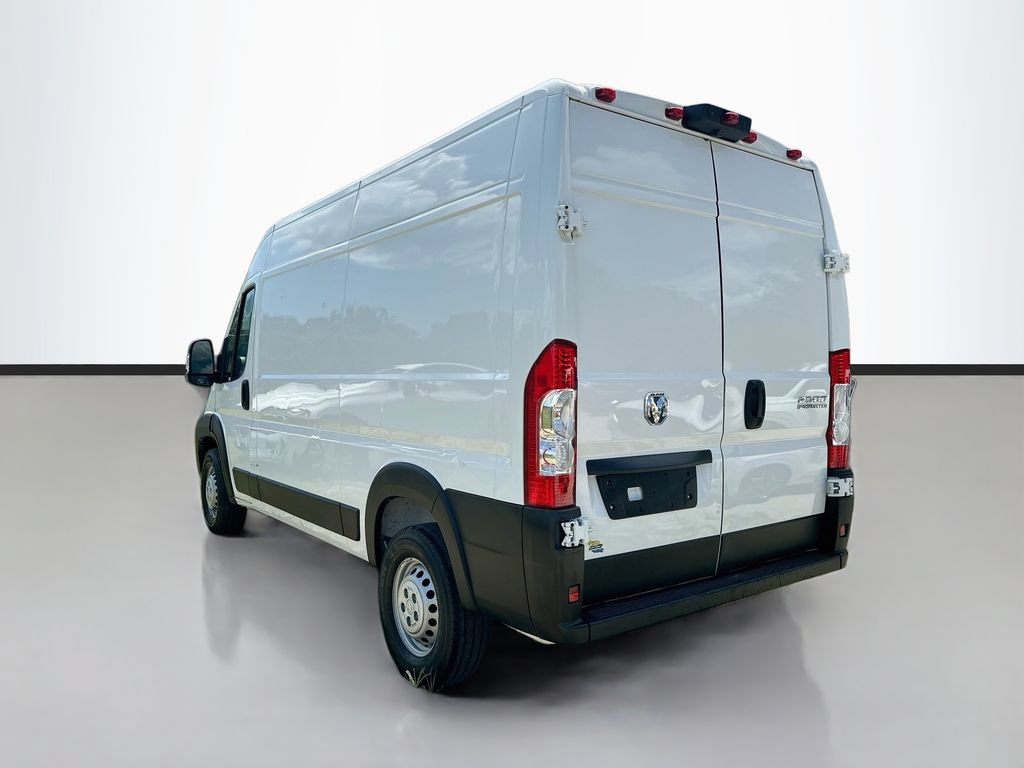 Used 2025 RAM ProMaster 2500 w/ Convenience Group FWD image 7