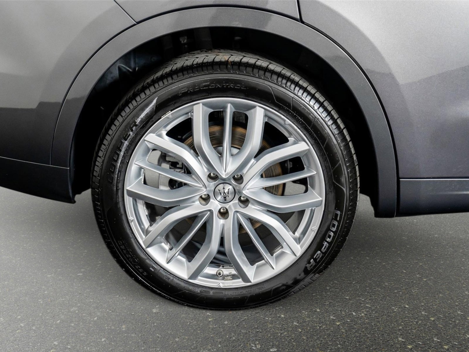 Used 2022 Maserati Levante GT image 8