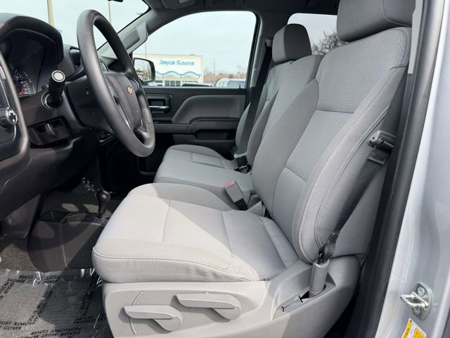 Used 2018 Chevrolet Silverado 1500 Custom w/ Custom Value Package image 15