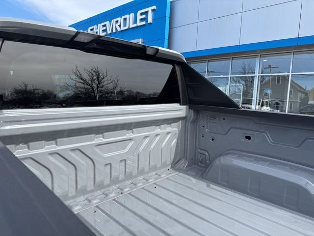 Used 2025 Chevrolet Silverado EV LT image 11