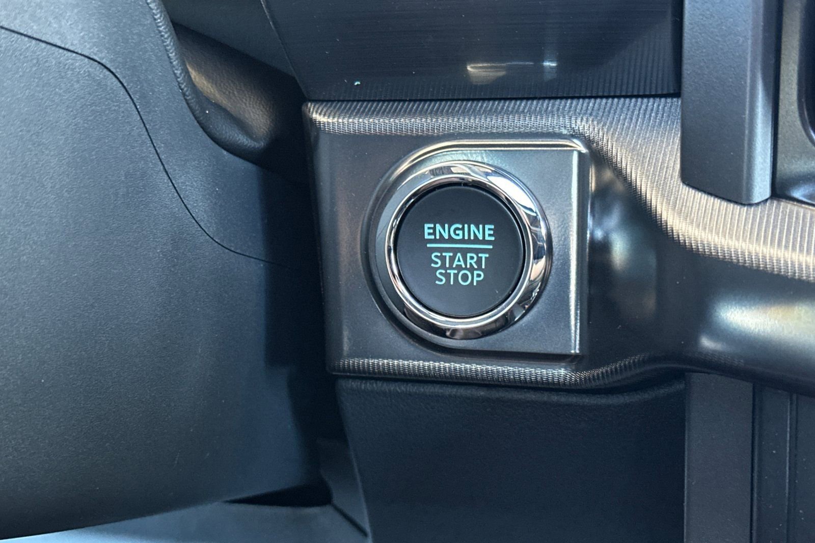 New 2026 Ford F150 Lariat w/ Equipment Group 501A Mid AWD/4WD image 21