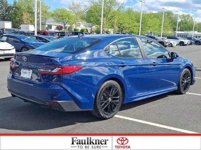 Certified 2025 Toyota Camry SE FWD image 6