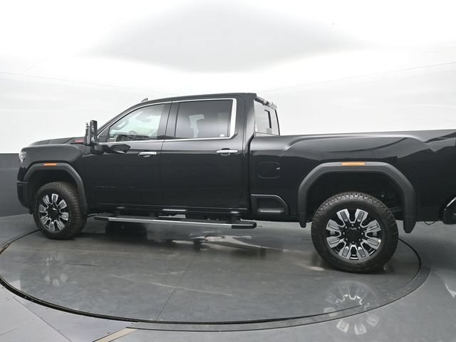 New 2026 GMC Sierra 2500 Denali w/ Denali Reserve Package AWD/4WD image 3