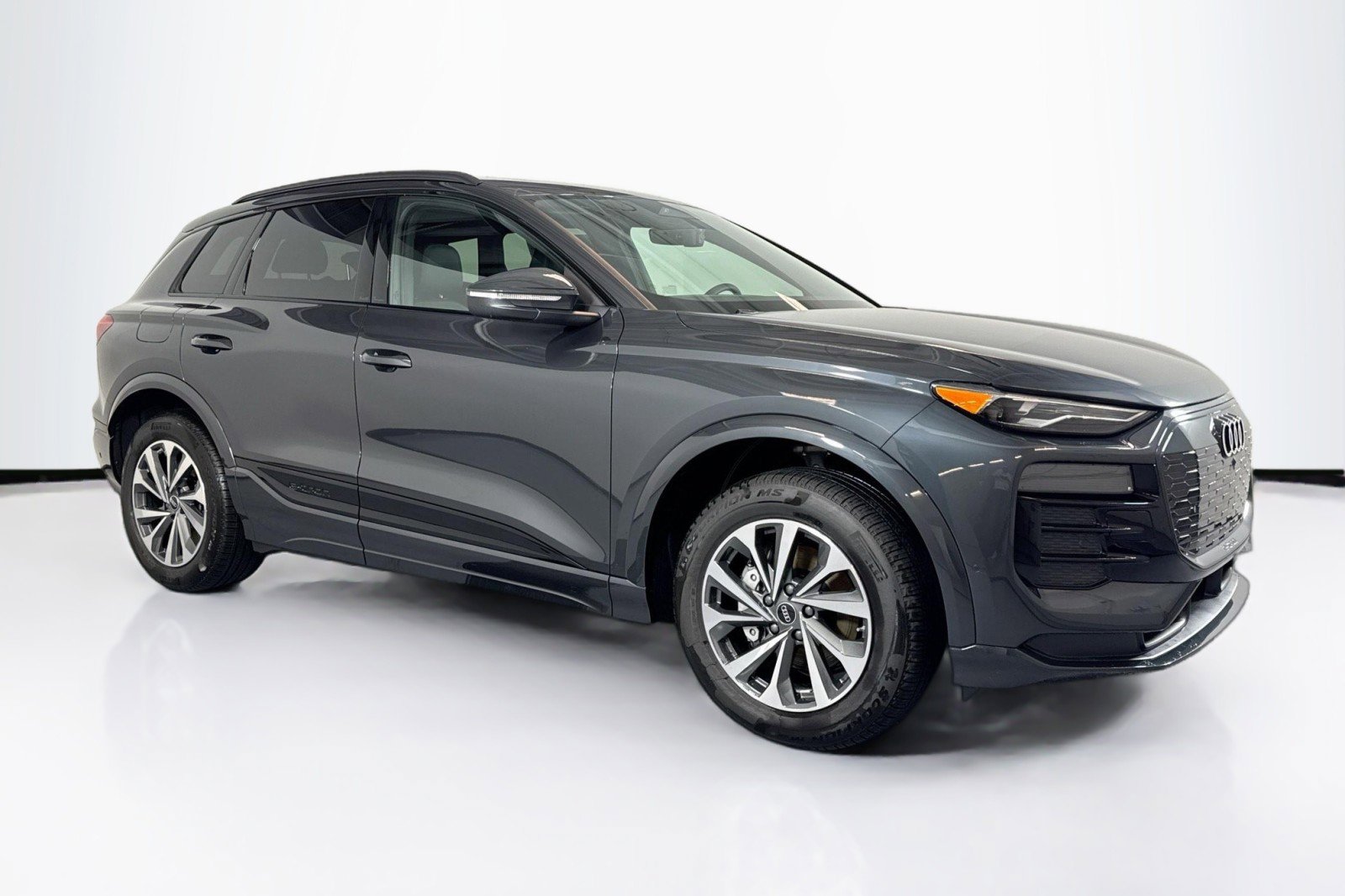 New 2027 Audi Q6 e-tron Premium image 3