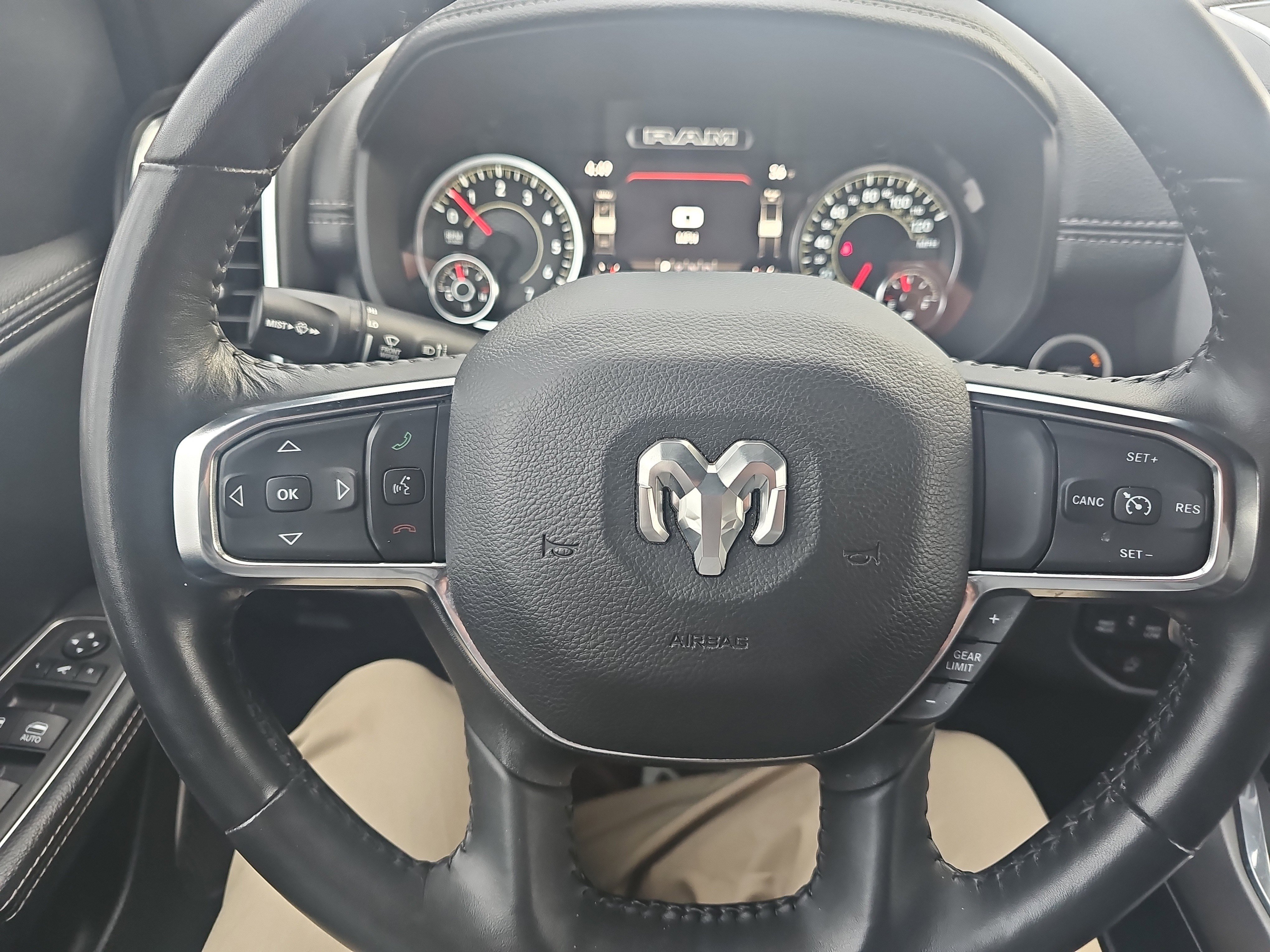 Used 2024 RAM 1500 Laramie image 17